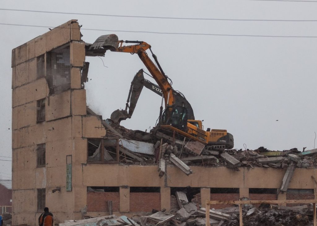 Профессиональный демонтаж цехов Профессиональный демонтаж цехов